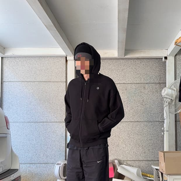 배럴 로고 라인 후드집업