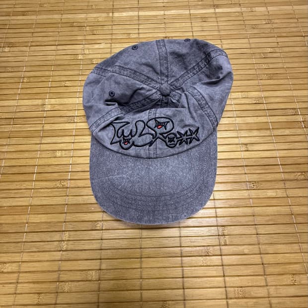 예스아이씨 모자