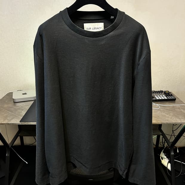 아워레가시 박스 프레이즈 롱슬리브