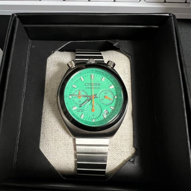 시티즌 불헤드 크로노 시계 (한정판) 민트 prx 카키필드
