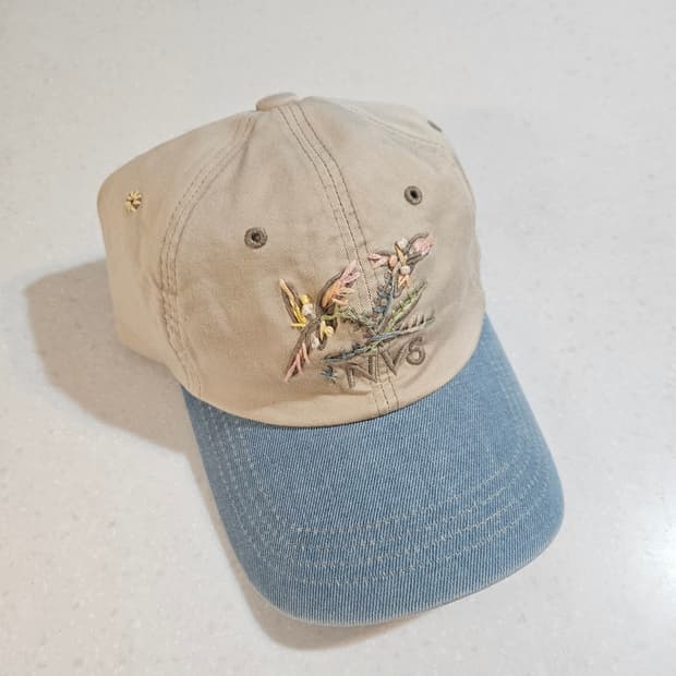 너버스 beige flower 플라워 자수 볼캡