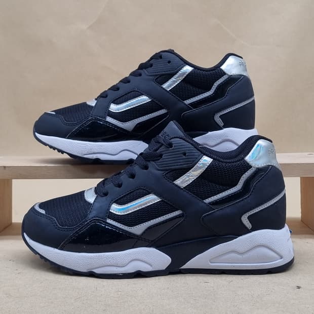 새상품 프로스펙스 여성키높이 스니커즈235 굽5.5