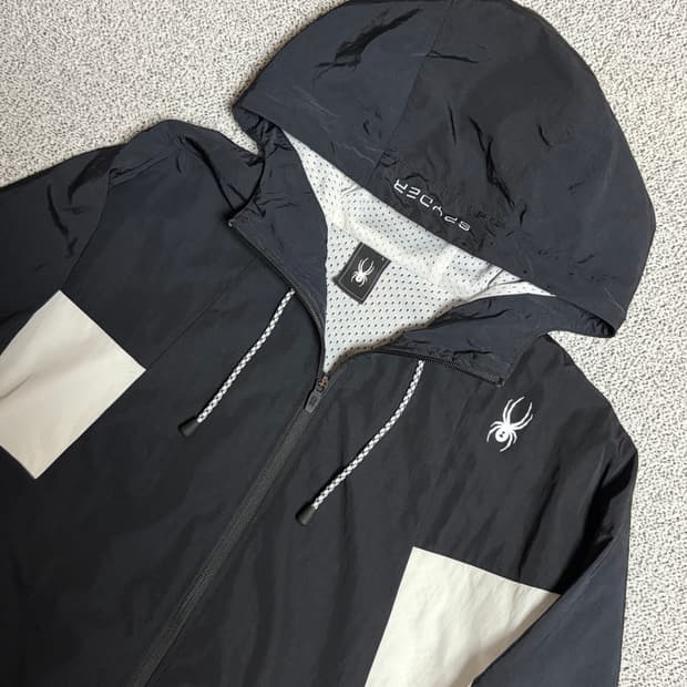 스파이더 오버핏 바람막이