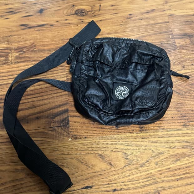 스톤아일랜드 나일론 미니 크로스백