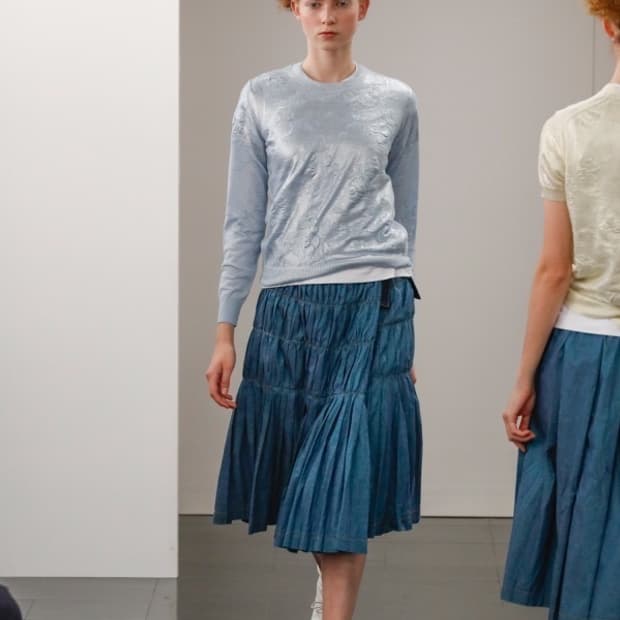 Pleats Wrap Ribbon Skirt