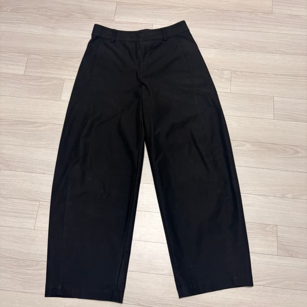 유니클로 저지배럴 레그 팬츠 블랙 L사이즈