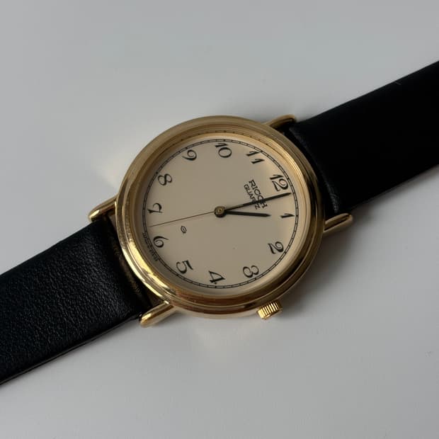 1990년대 아라빅 인덱스 골드 쿼츠 남성