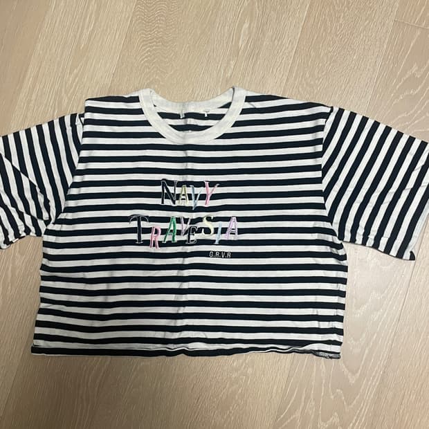 그로브 스트라이프 크롭 반팔