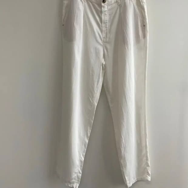 새상품))마시모두띠 화이트 리오셀 린넨 혼방 팬츠 (42사이즈/32-33