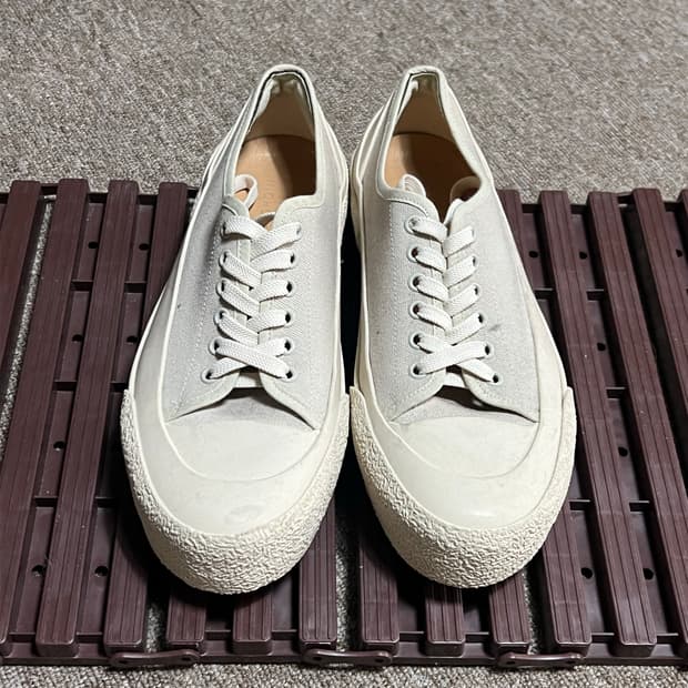 스튜디오 니콜슨 스니커즈 42