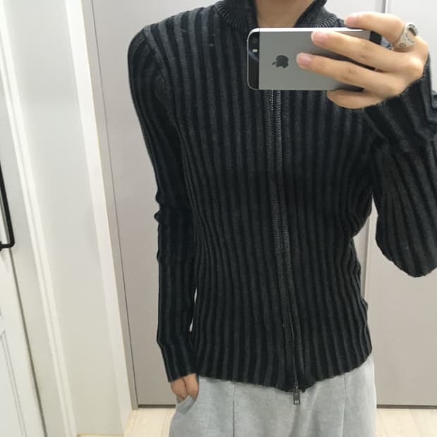 나우아임영맛 자라 슬림핏 니트집업 자켓