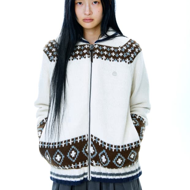 코이세이오 코위찬 니트 가디건 집업 판매해요