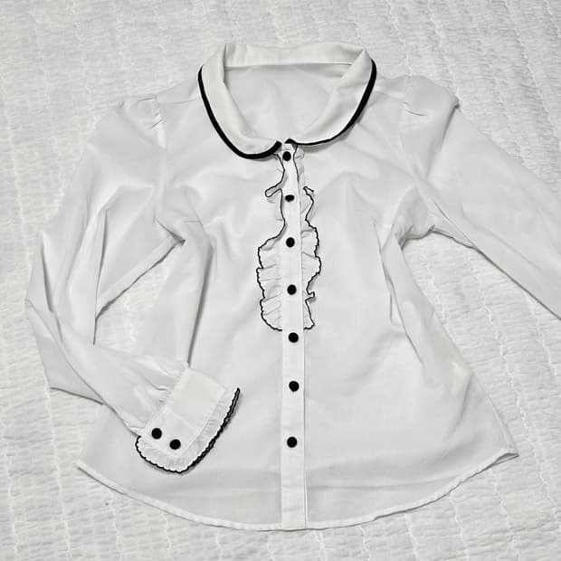 공겜여주 화이트 프릴 시스루 블라우스 고딕 긱시크