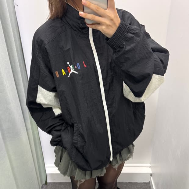 조던 블랙화이트 바람막이