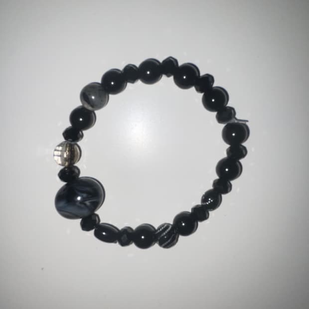 고스 오리엔탈 비즈 팔찌 