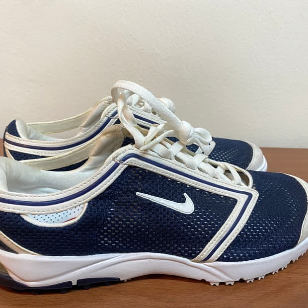 나이키 골프화 네이비/화이트 235mm