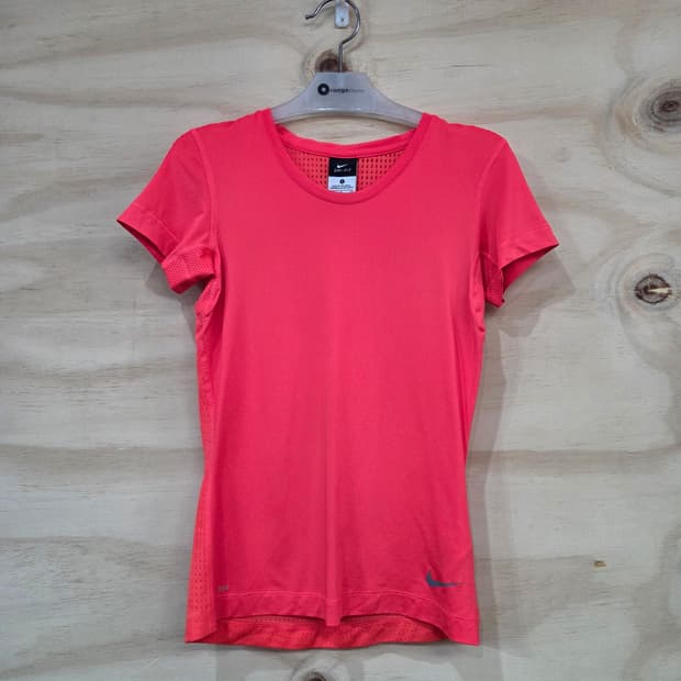 167) 나이키 NIKE 드라이핏 반팔티