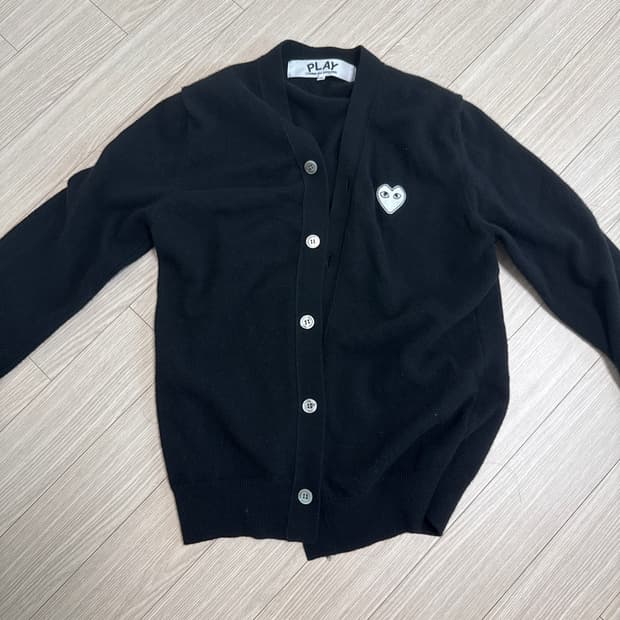 꼼데가르송 화이트하트 가디건 급처합니다ㅜㅜ