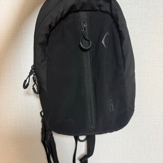 미스치프 투웨이 메쉬 슬링백 블랙