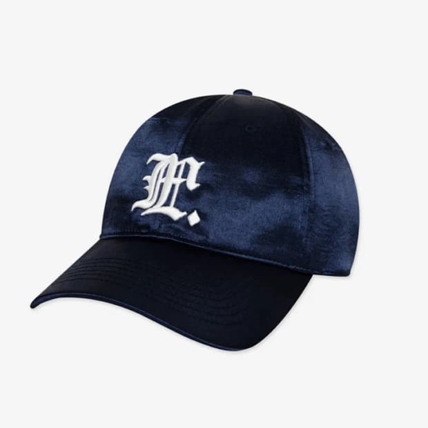LMC GOTHIC SATIN 6PANEL CAP 볼캡