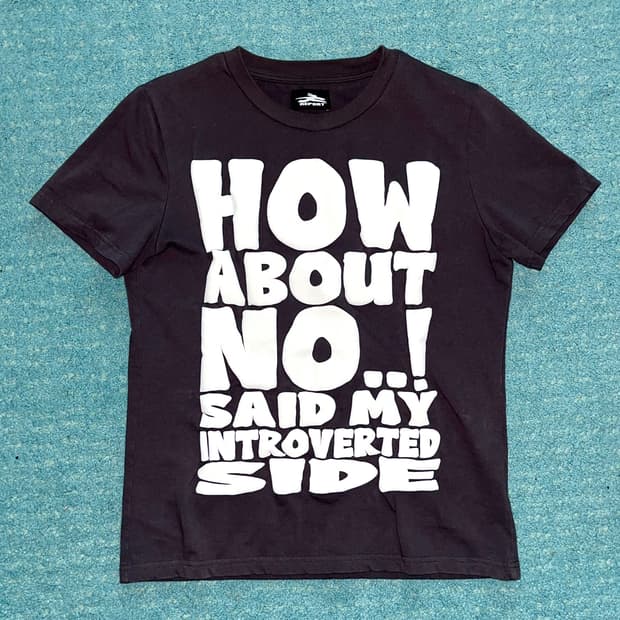 제노리포트 하우어바웃노 티 차콜 HOW ABOUT NO TEE