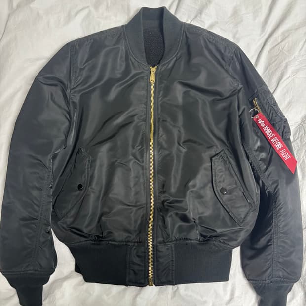 디스이즈네버뎃 x 알파인더스트리 콜라보 리버시블 ma-1자켓 한정판