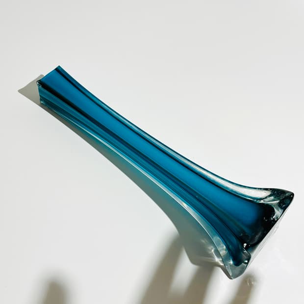 Eiffel Tower artglass square Vase (emrd)