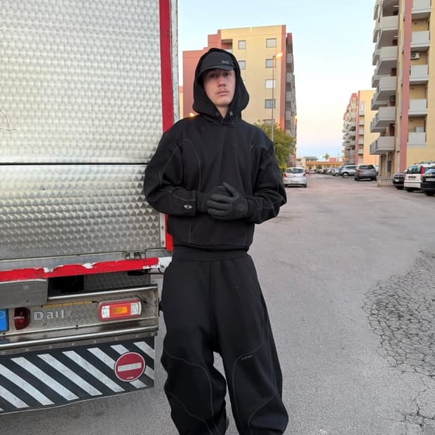 (새상품) [M] mertra 글라이드 후드