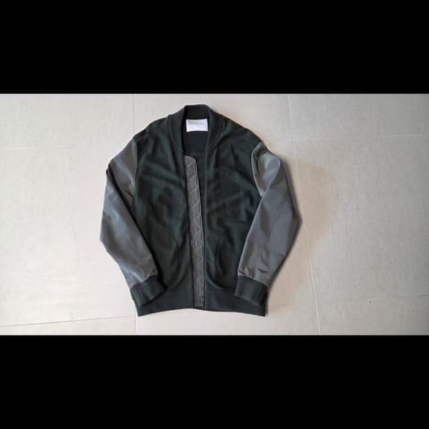 커스텀 멜로우 톤온톤 니트자켓