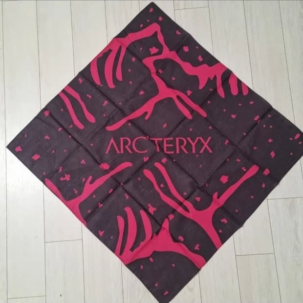 아크테릭스 반다나 손수건 스카프