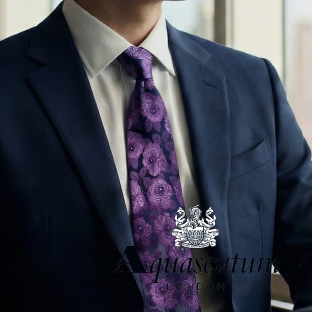 아쿠아스큐텀 실크 퍼플 플라워 자카드 넥타이 9.2cm A등급 K2322