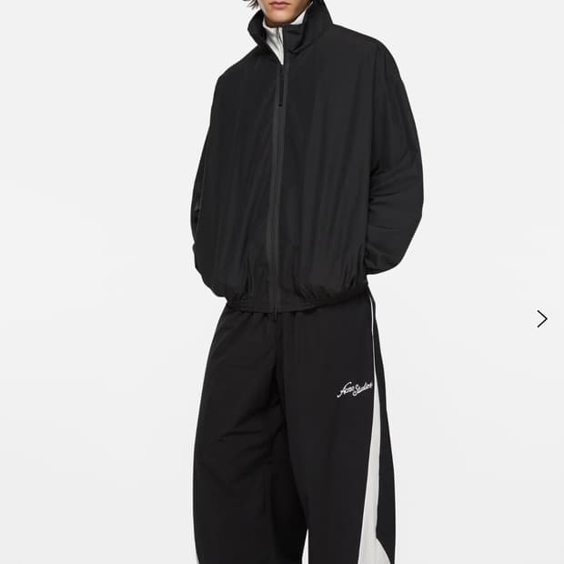 아크네스튜디오 테크니컬 자켓 바람막이