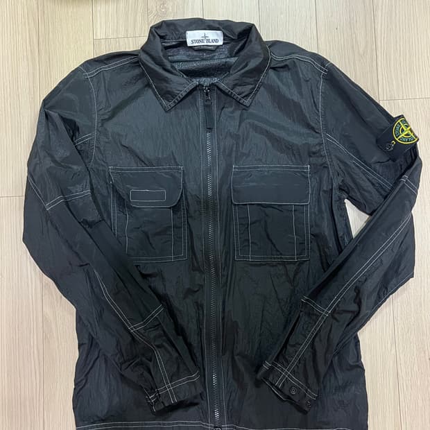 스톤아일랜드 19ss 나일론메탈 바람막이 s