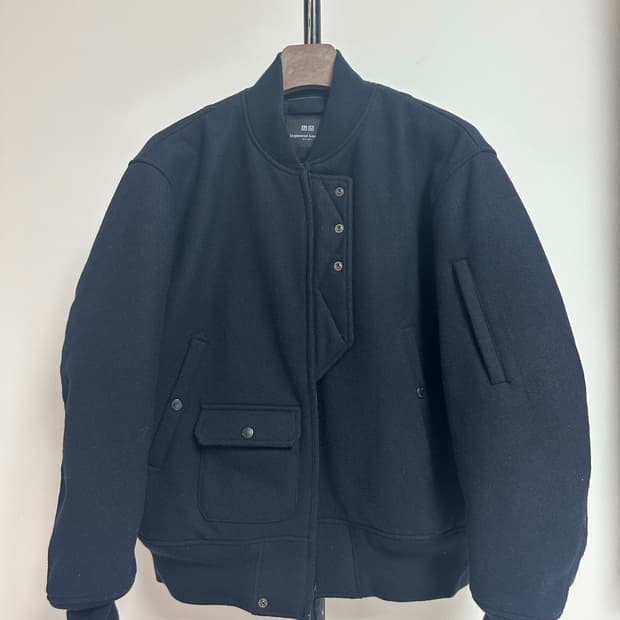 유니클로 x 엔지니어드 가먼츠 퍼프테크 숏 블루종