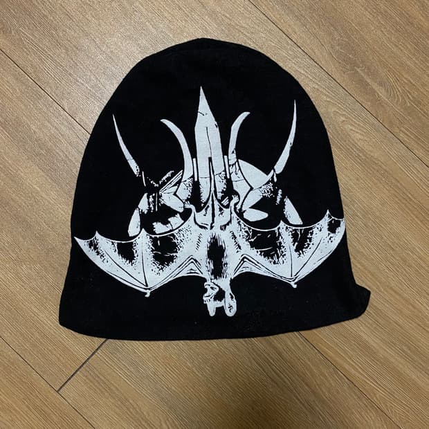 Yearsoftears osbatt 비니