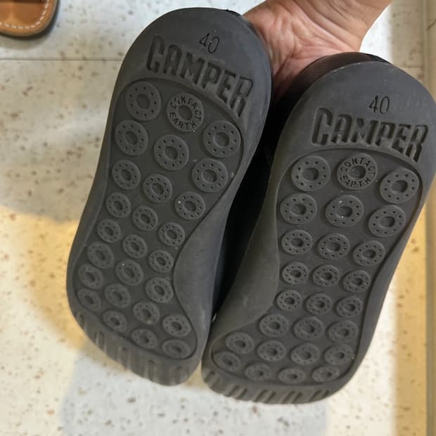 [캠퍼] 페우 peu black leather / 260