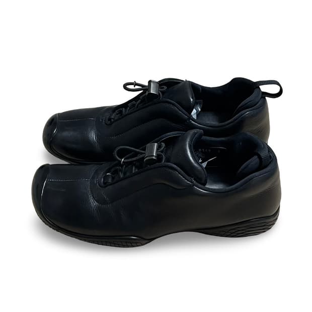 프라다 스포츠 레더 스니커즈