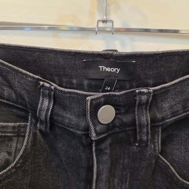 Theory 씨어리 블랙진 24사이즈