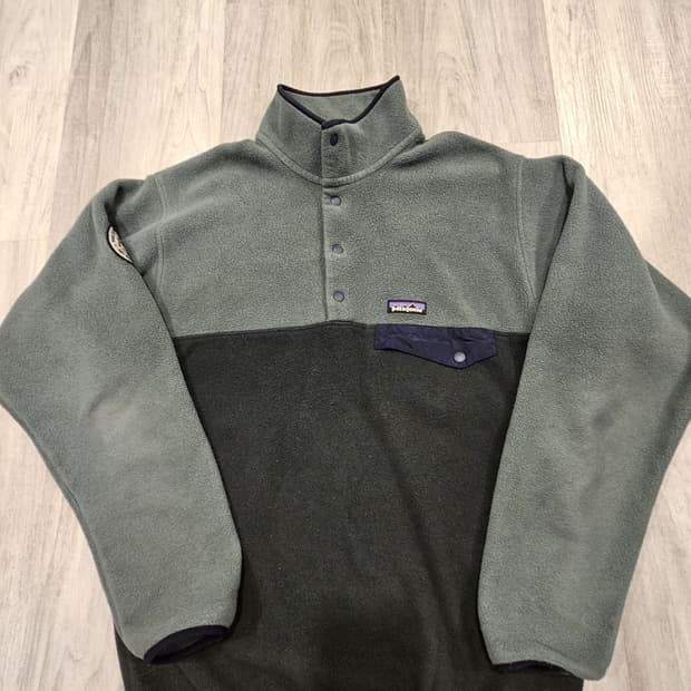 04FW 파타고니아 신칠라 스냅-티 플리스 REI CO-OP 그레이/차콜