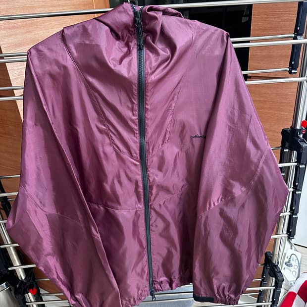 Yeseyesee  25FW 바람막이 와인 버건디 M