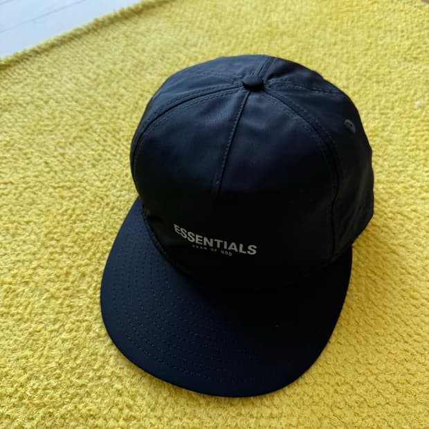 에센셜 뉴에라 볼캡