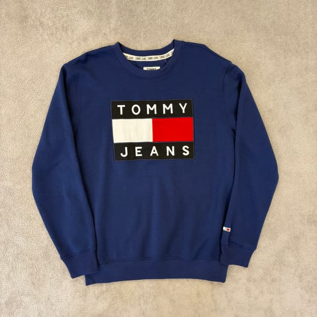 타미힐피거 맨투맨