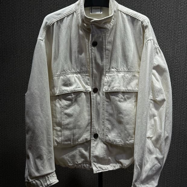 우영미 22fw 에크루 하이넥 자켓 48