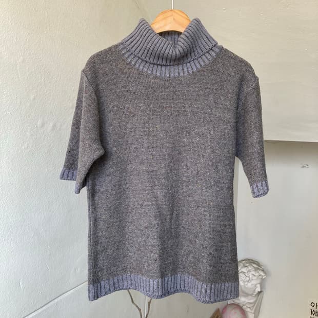 울 그레이•하늘 폴라 니트탑