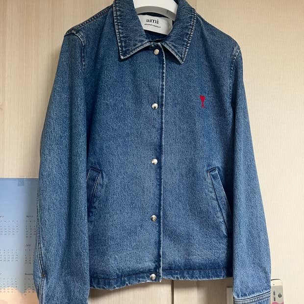 Ami 아미 빈티지 워싱 중청 데님자켓 공홈 한정제품