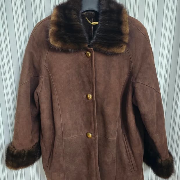 (88-96-160) 진도모피 오비스 밍크 트리밍 무스탕 코트