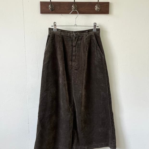 Japan vtg 올리브 코듀로이 스커트