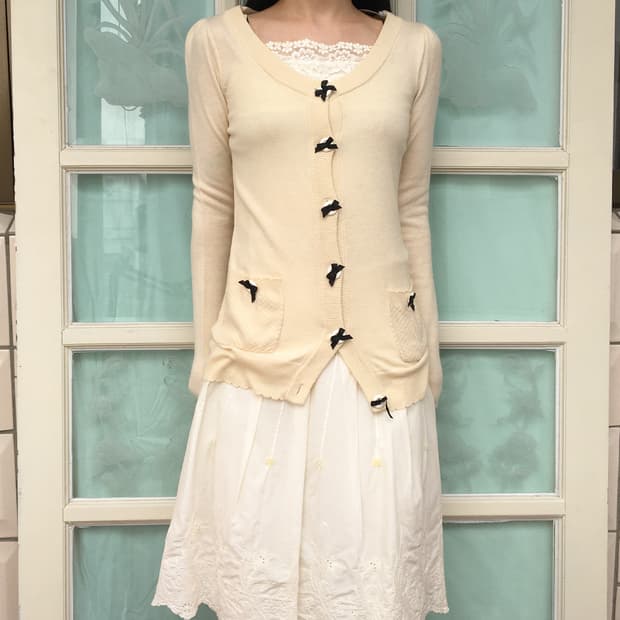 Ribbon button point knit cardigan