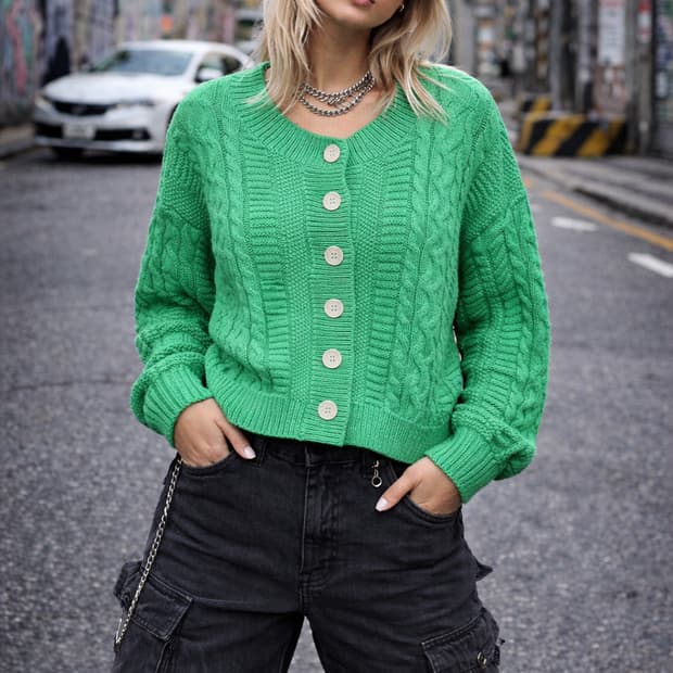 well known 그린 케이블 가디건.쥬시쥬디 면스판 스커트