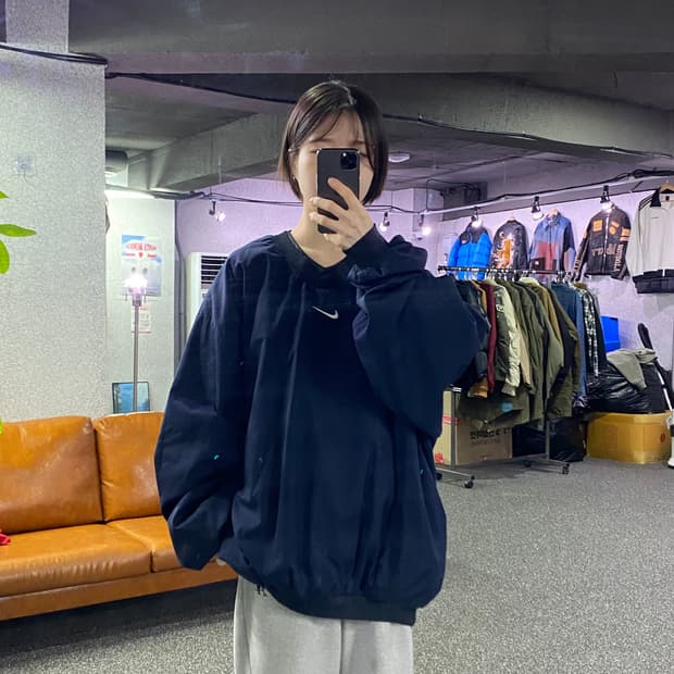 나이키 미들스우시 오버핏 네이비 웜업 B4047